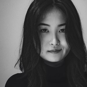 Iris Deng